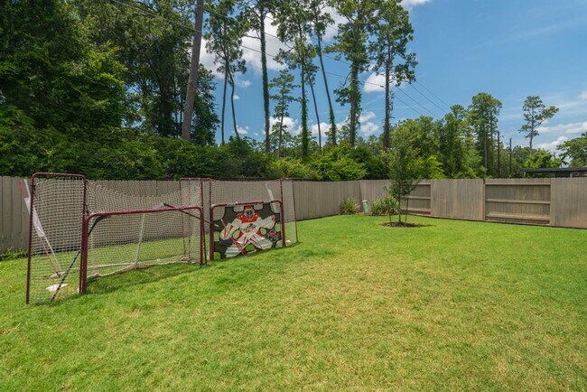 Building Photo - 25011 Flint Lake Dr