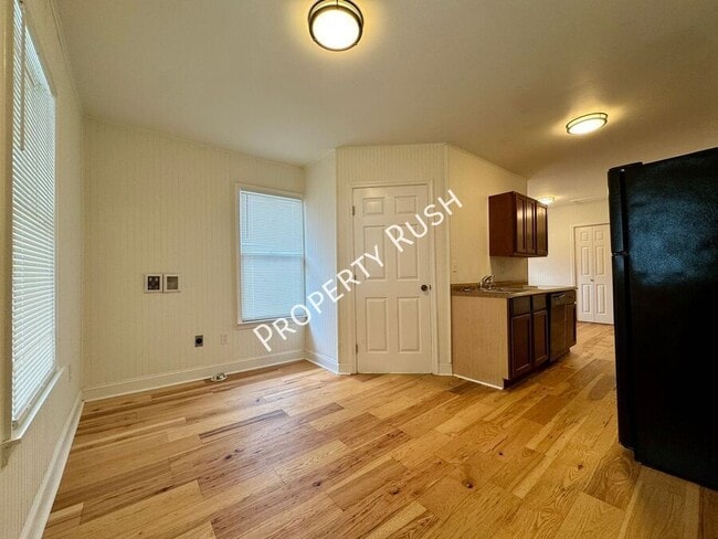 Building Photo - 4521 Balcomb St