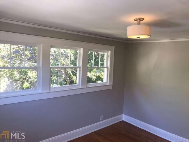 Building Photo - 1706 McLendon Ave NE