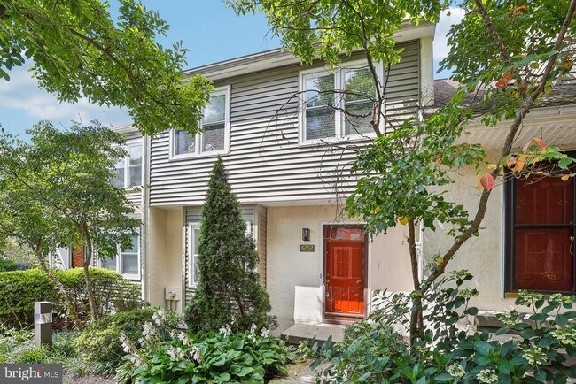 Building Photo - 3202 Eaton Ct