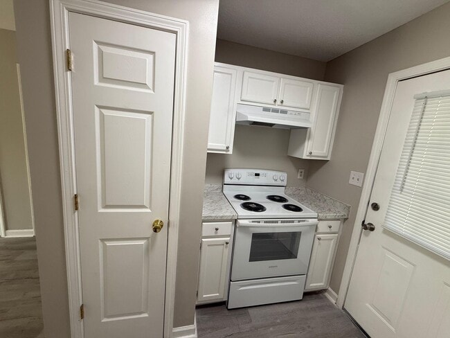 Building Photo - NOW AVAILABLE – 2-Bedroom, 2-Bath Home in ...