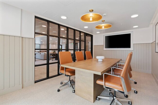 Building Photo - 320 N 490 W