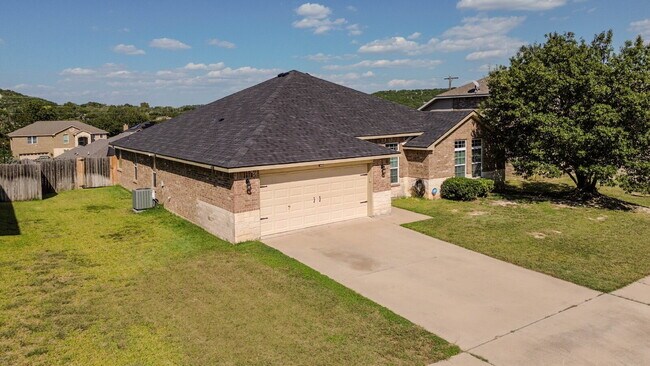 Building Photo - Beautiful 4-Bedroom Home with Spacious Bac...