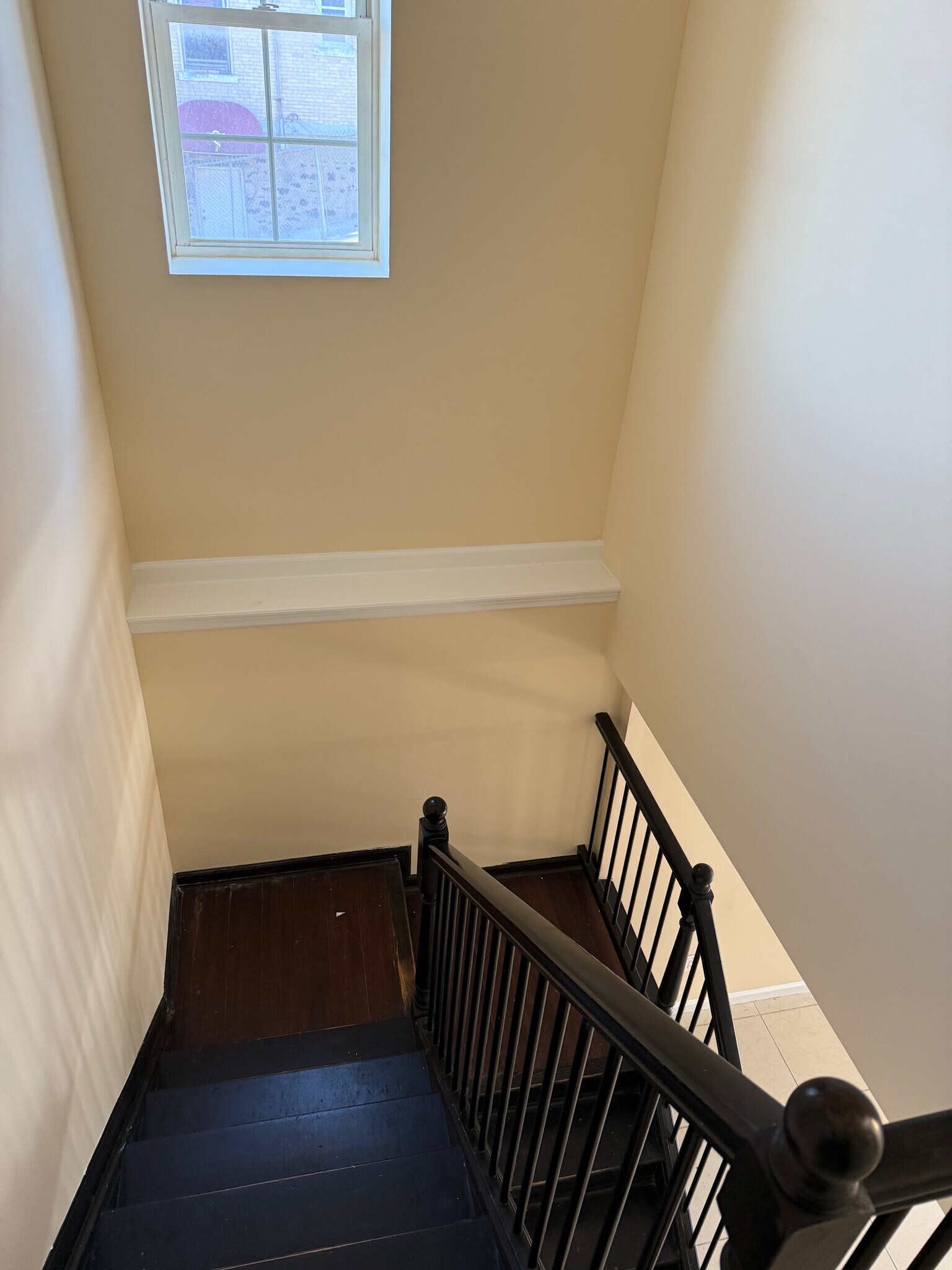 Building Photo - 183 Thorne St