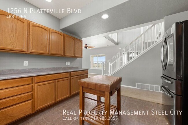 Building Photo - 1256 N Platteville Blvd