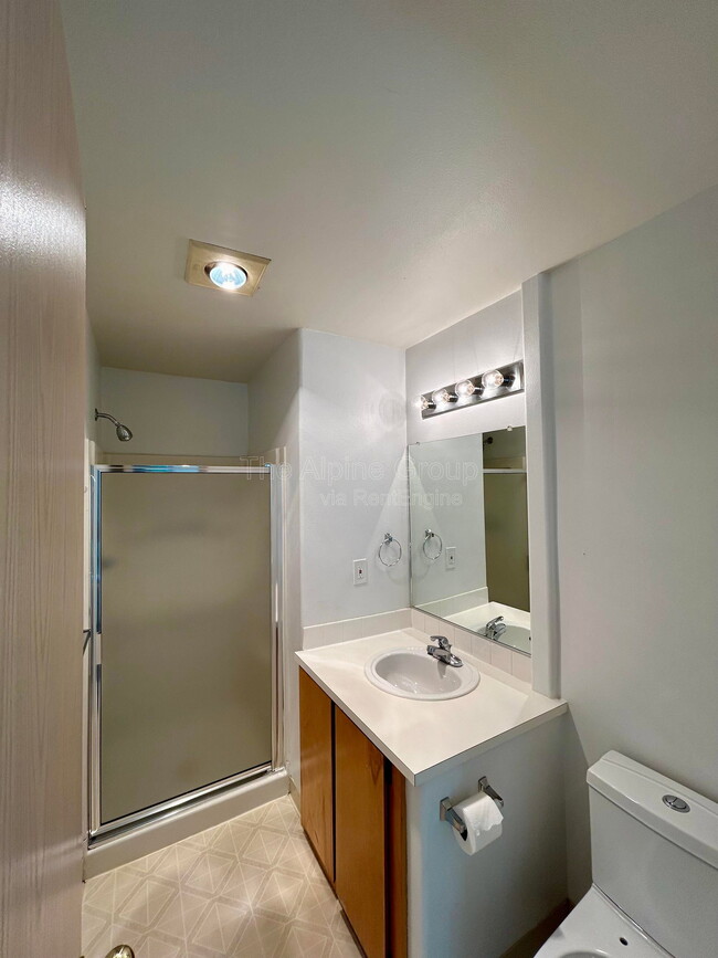 Building Photo - 11015 SW 41st Ave