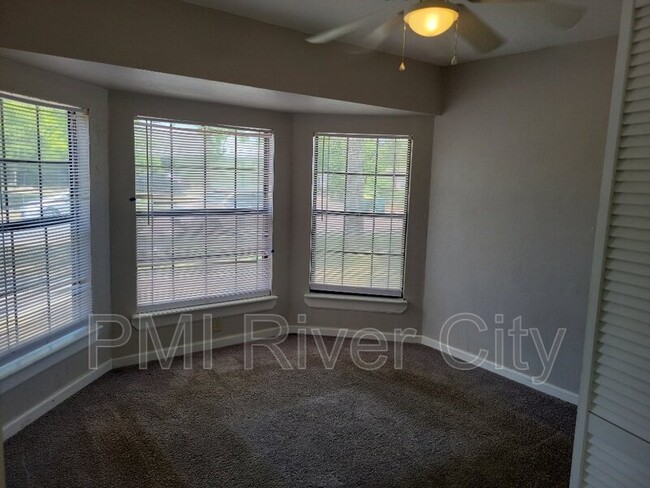 Building Photo - 2379 Pacific Silver Dr