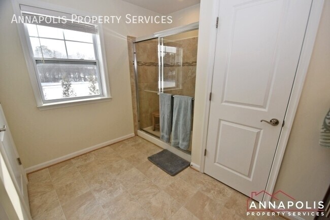 Building Photo - 509 Highmeadow Dr