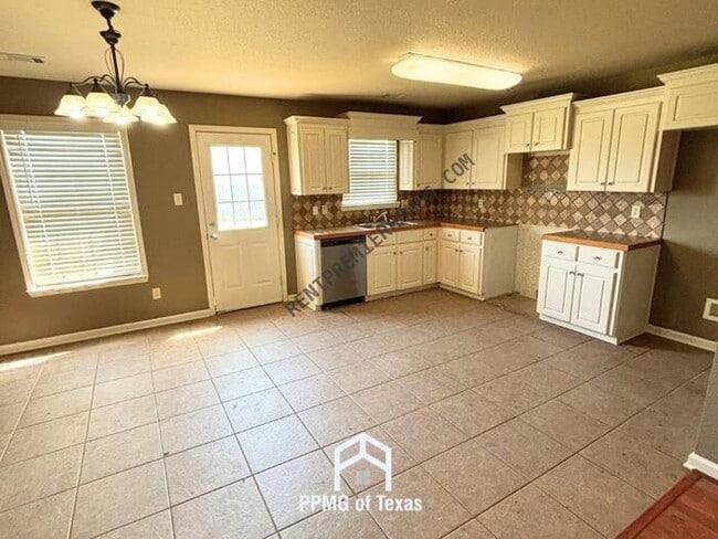 Building Photo - 2808 Browning Cove