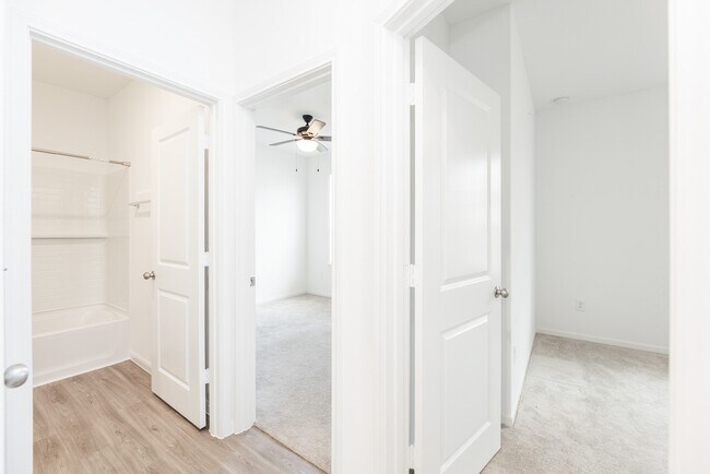 Building Photo - 21119 Sherrell Bay Dr