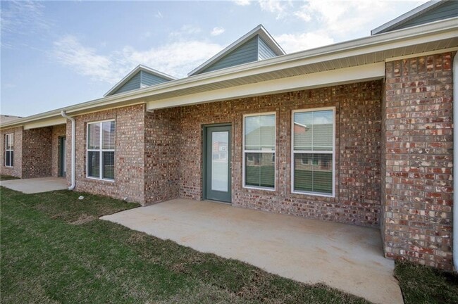 Building Photo - 1040 Seaborn Way