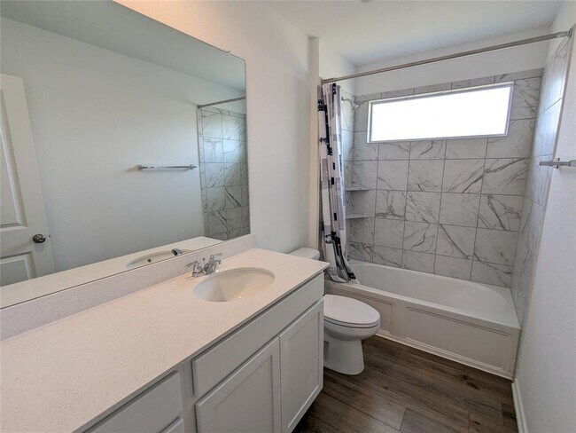 Building Photo - 400 Sebring Cir