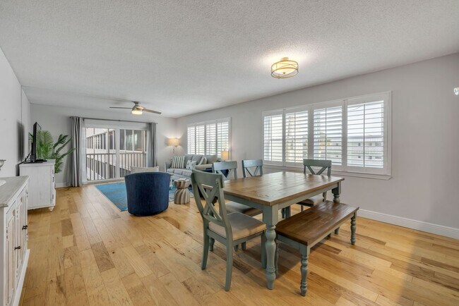Building Photo - New Smyrna 2BD/2BA Beach Condo in Waterfront Community!