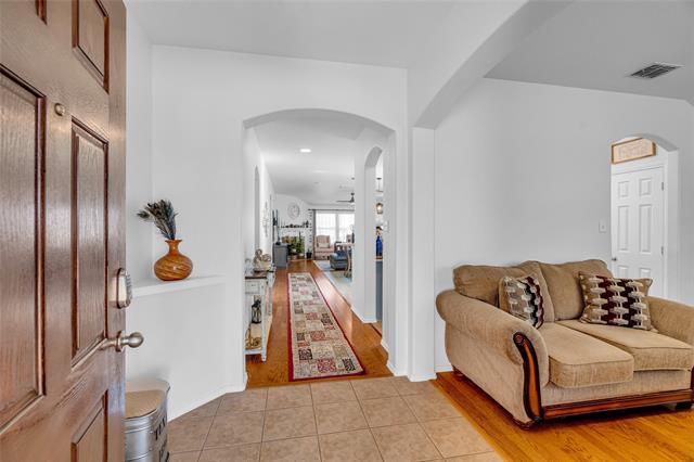 Building Photo - 3524 Lake Hill Ln