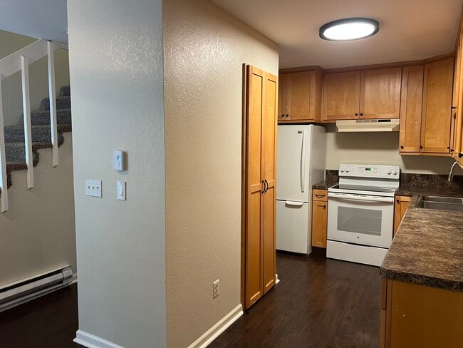 Building Photo - 500 National Ave N