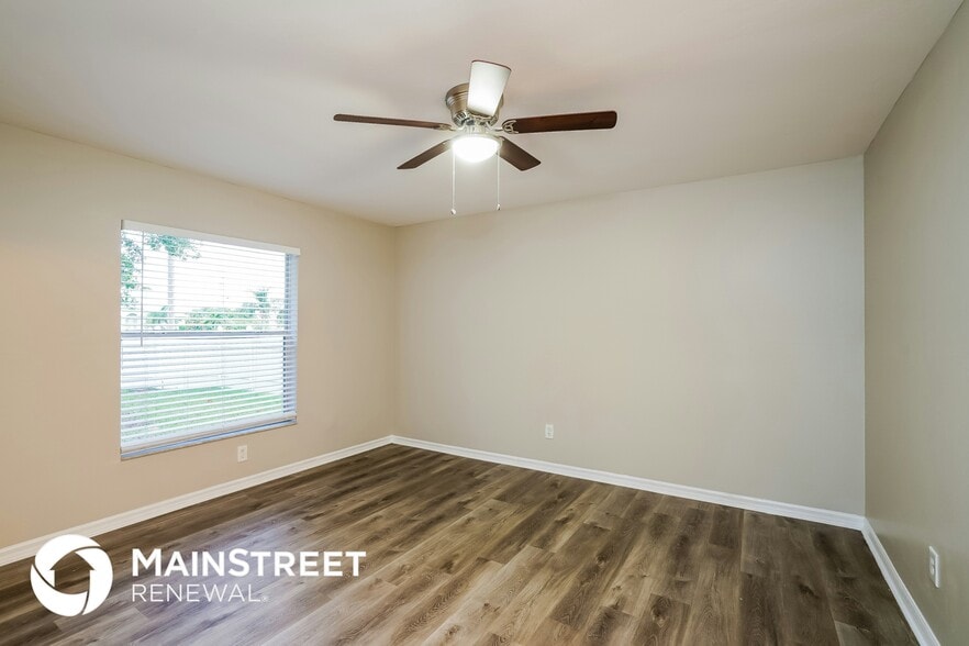 Building Photo - 1406 NW 8th Pl