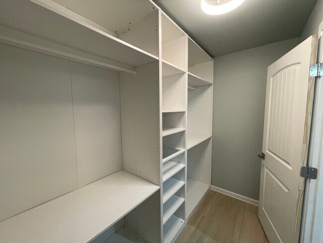 Building Photo - 25235 SE Klahanie Blvd