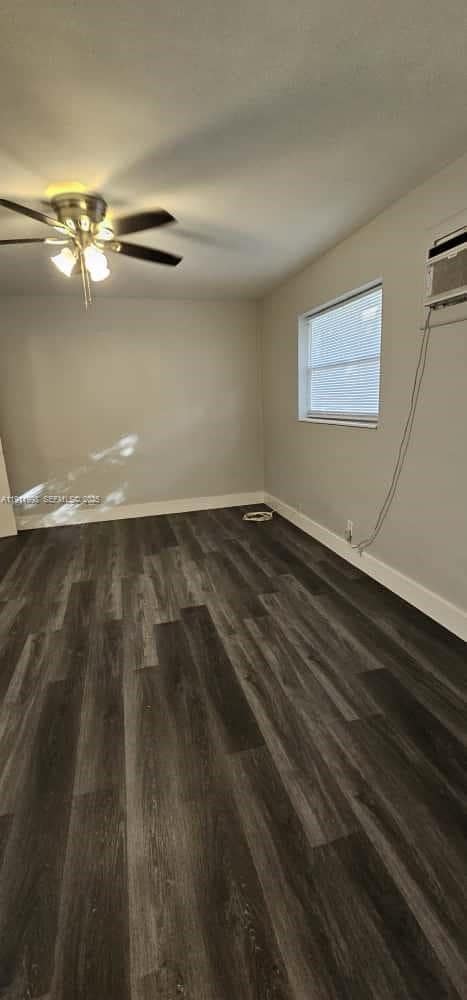 Building Photo - 161 NW 40th St