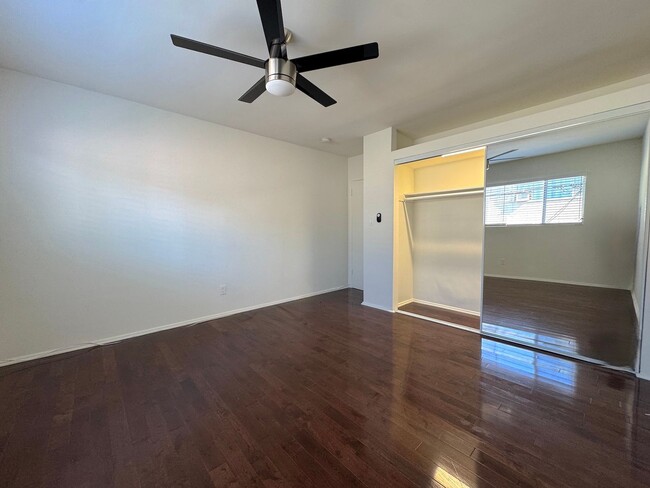 Building Photo - 1159 N Curson Ave