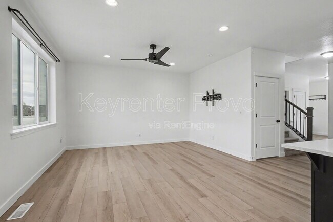 Building Photo - 4152 E Bonne Vista Dr