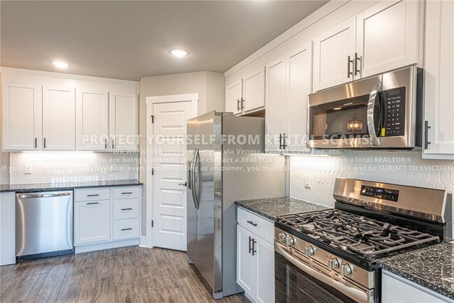 Building Photo - 45 W Pitts St