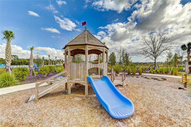 Building Photo - 8440 Skye Rnch Blvd