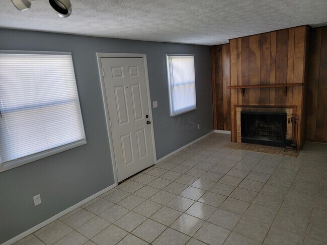 Building Photo - 1358 Pauline Ave