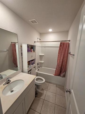 Building Photo - 1512 Springtree Dr