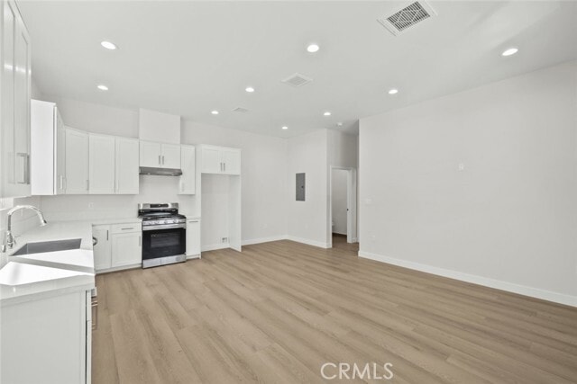 Building Photo - 16404 Donmetz St