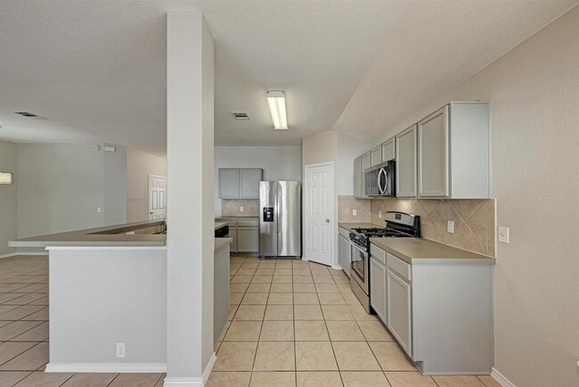 Building Photo - 2308 John Tee Dr