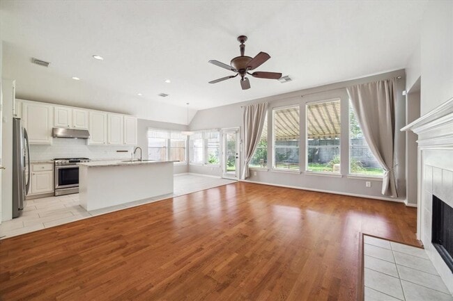 Building Photo - 9527 Shadow Gate Ln