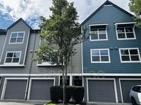 Building Photo - 1713 SE Cutter Ln