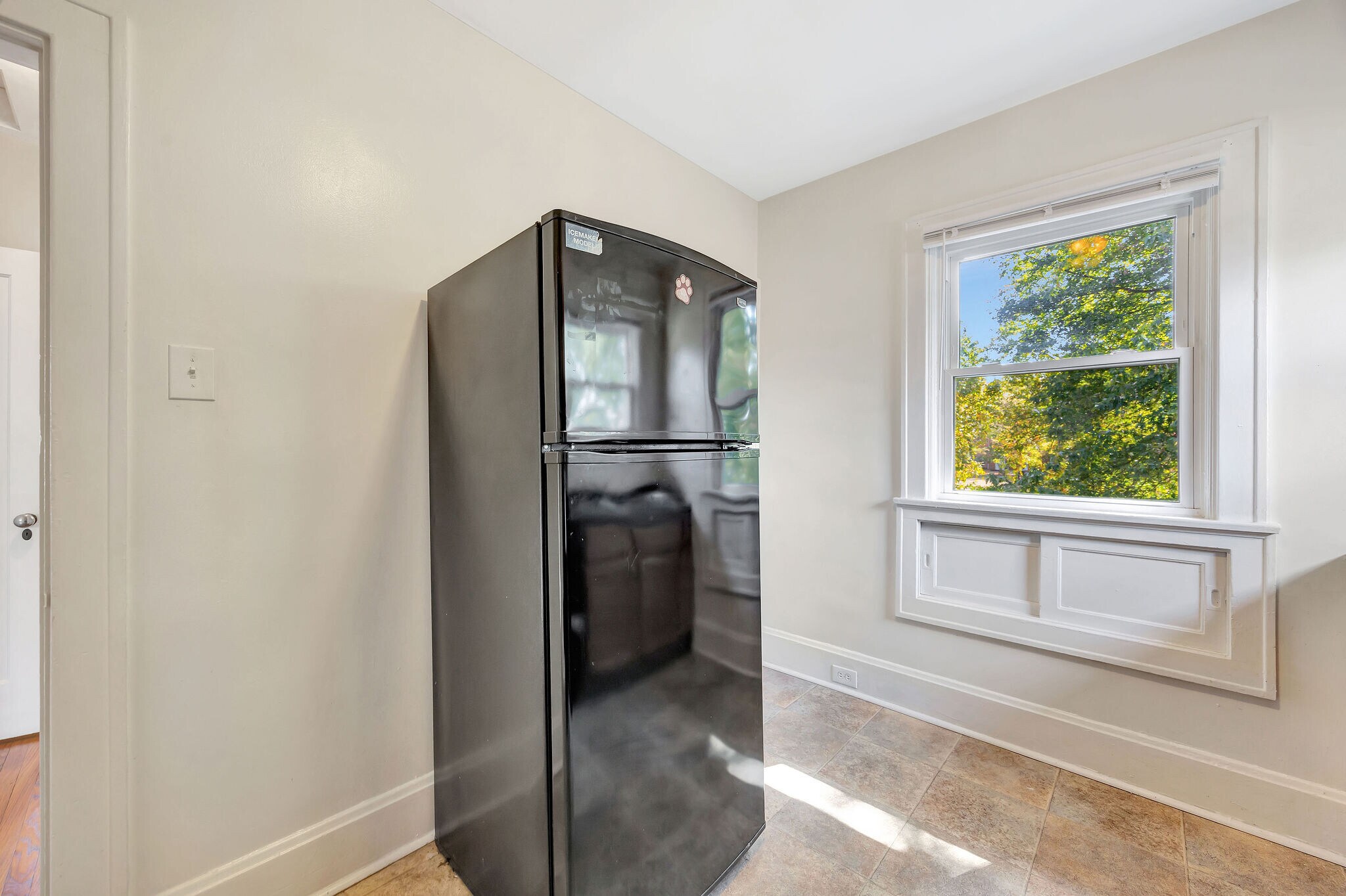 Building Photo - 6601 Iris Ave