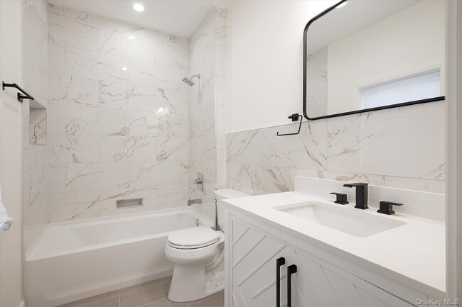 Building Photo - 38 S Front St