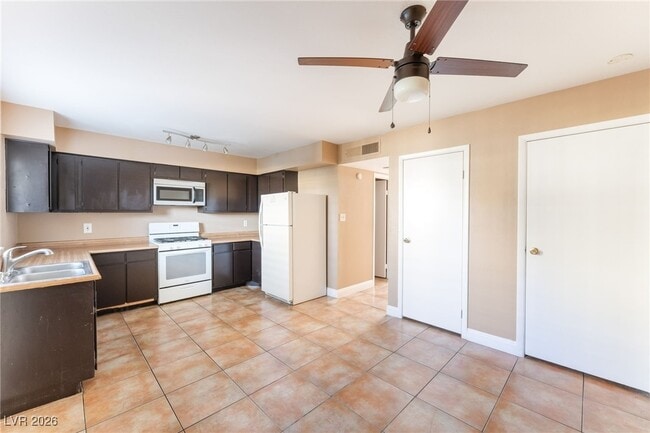 Building Photo - 7090 Burcot Ave