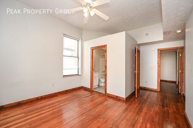 Building Photo - 3207 Vine St