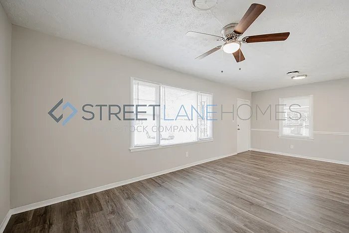 Building Photo - 2716 Walker St