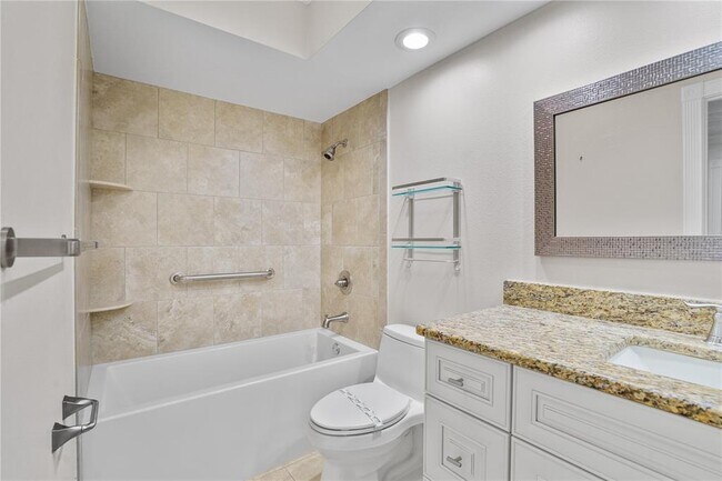 Building Photo - 6766 Edgeworth Dr