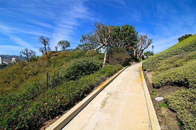 Building Photo - 69 Brighton Pl