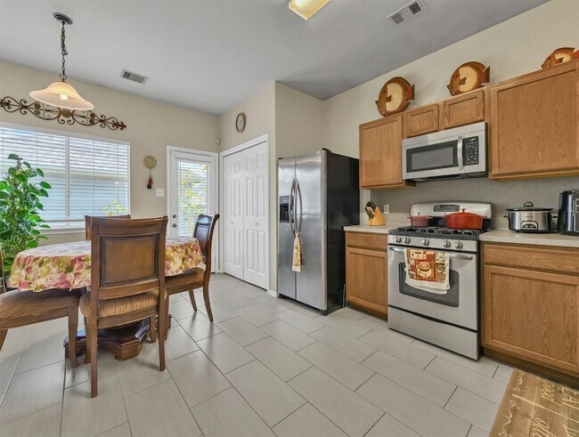 Building Photo - 21879 Mossy Field Ln