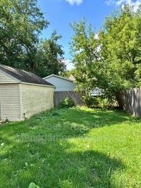 Building Photo - 2257 Berwyn Ave SW