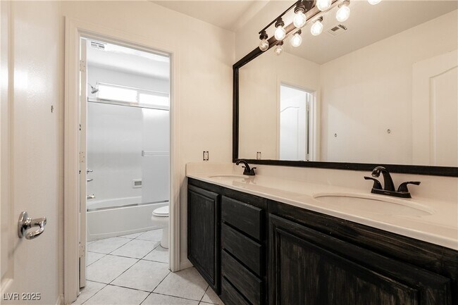 Building Photo - 2128 Marsh Tern Ct