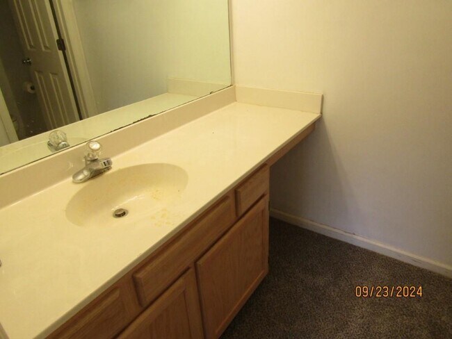 Building Photo - 619 Tupelo Ln