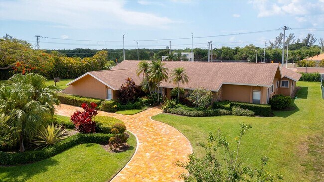 Building Photo - 7720 SW 183rd Terrace