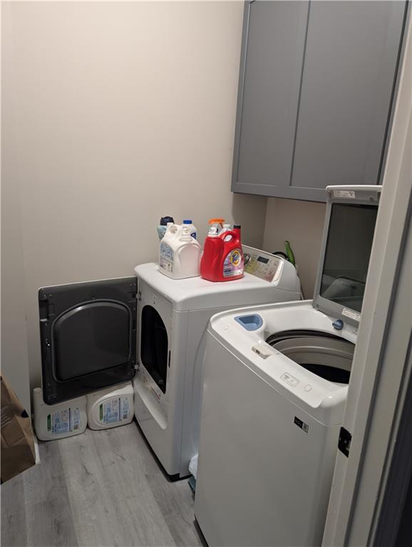 Building Photo - 4985 Hastings Terrace