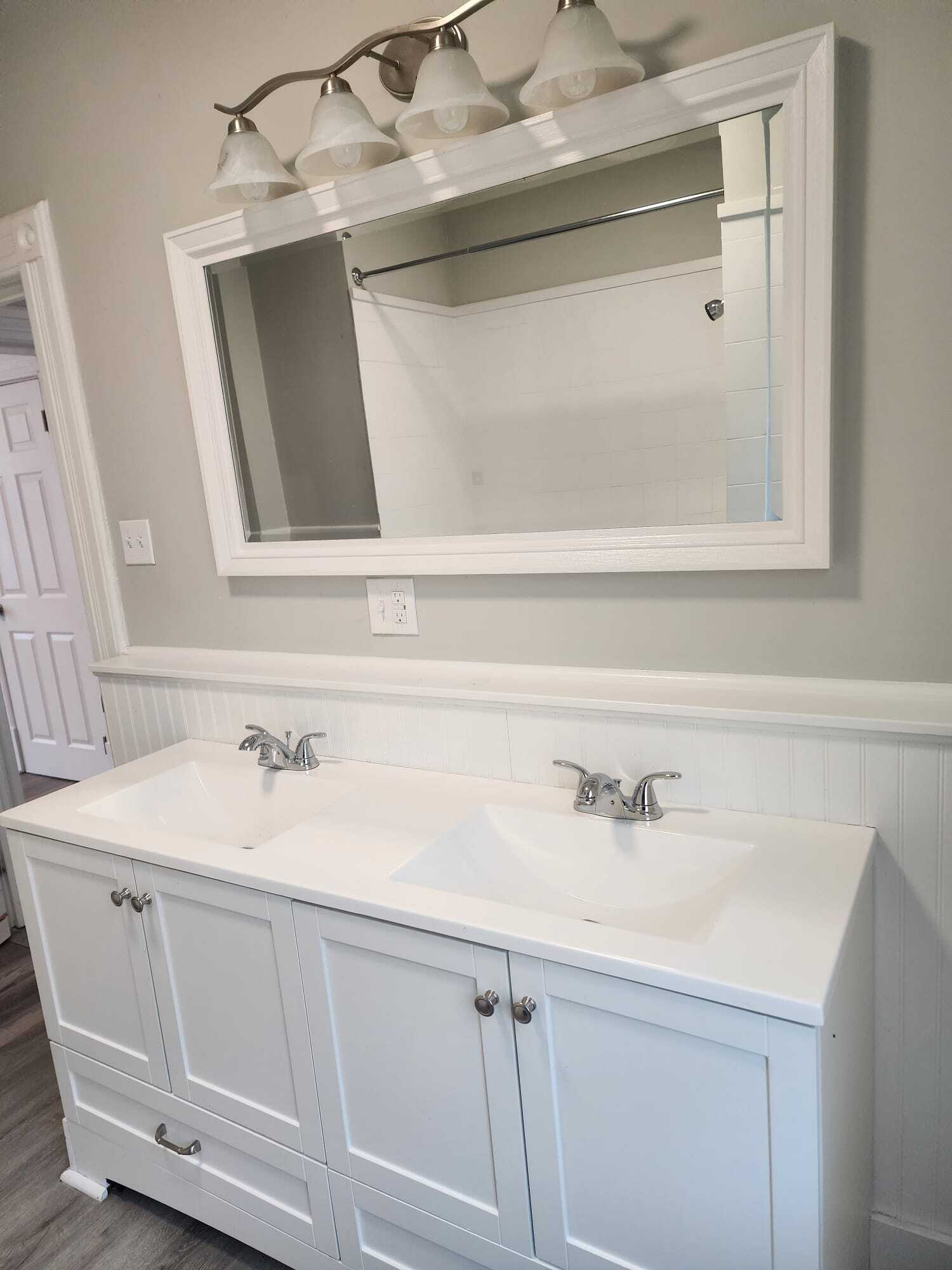 Building Photo - 235 5th Ave