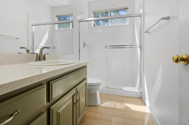 Building Photo - 991 Zephyr Ct