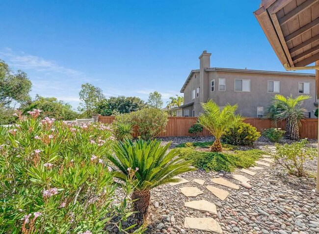 Building Photo - 771 Dry Creek Dr