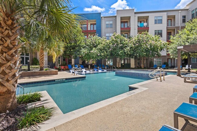 Building Photo - 8122 Midtown Blvd