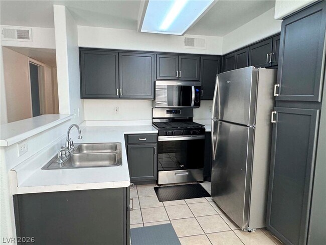 Building Photo - 3115 Casey Dr